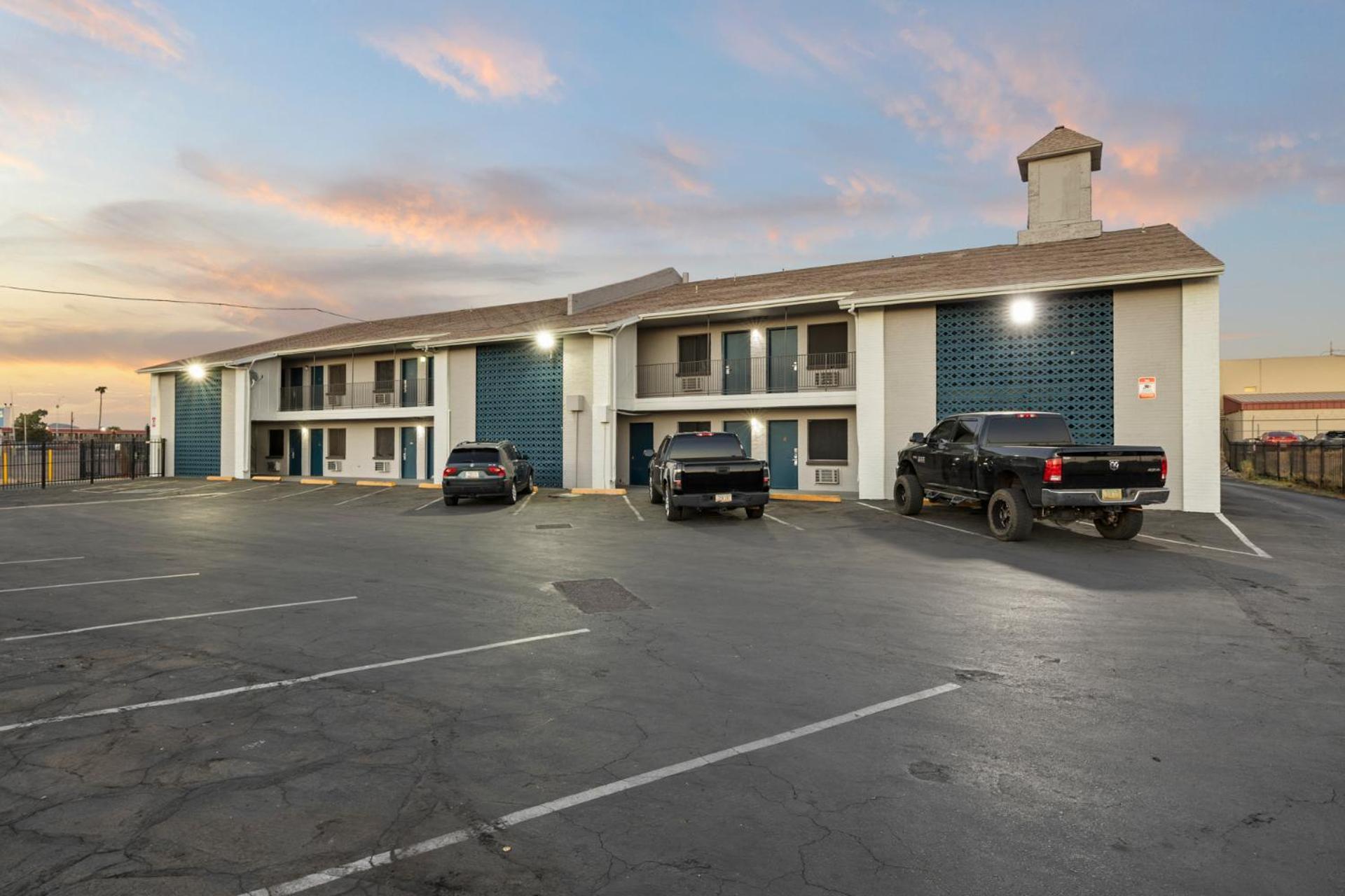 Travel Inn Phoenix Ngoại thất bức ảnh